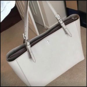 Tory Burch Buckle Saffiano Tote in french grey